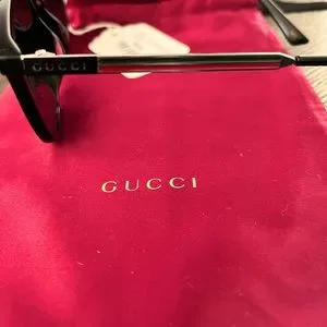 Gucci | Accessories | Gucci Sunglasses Series Number  display picture 2